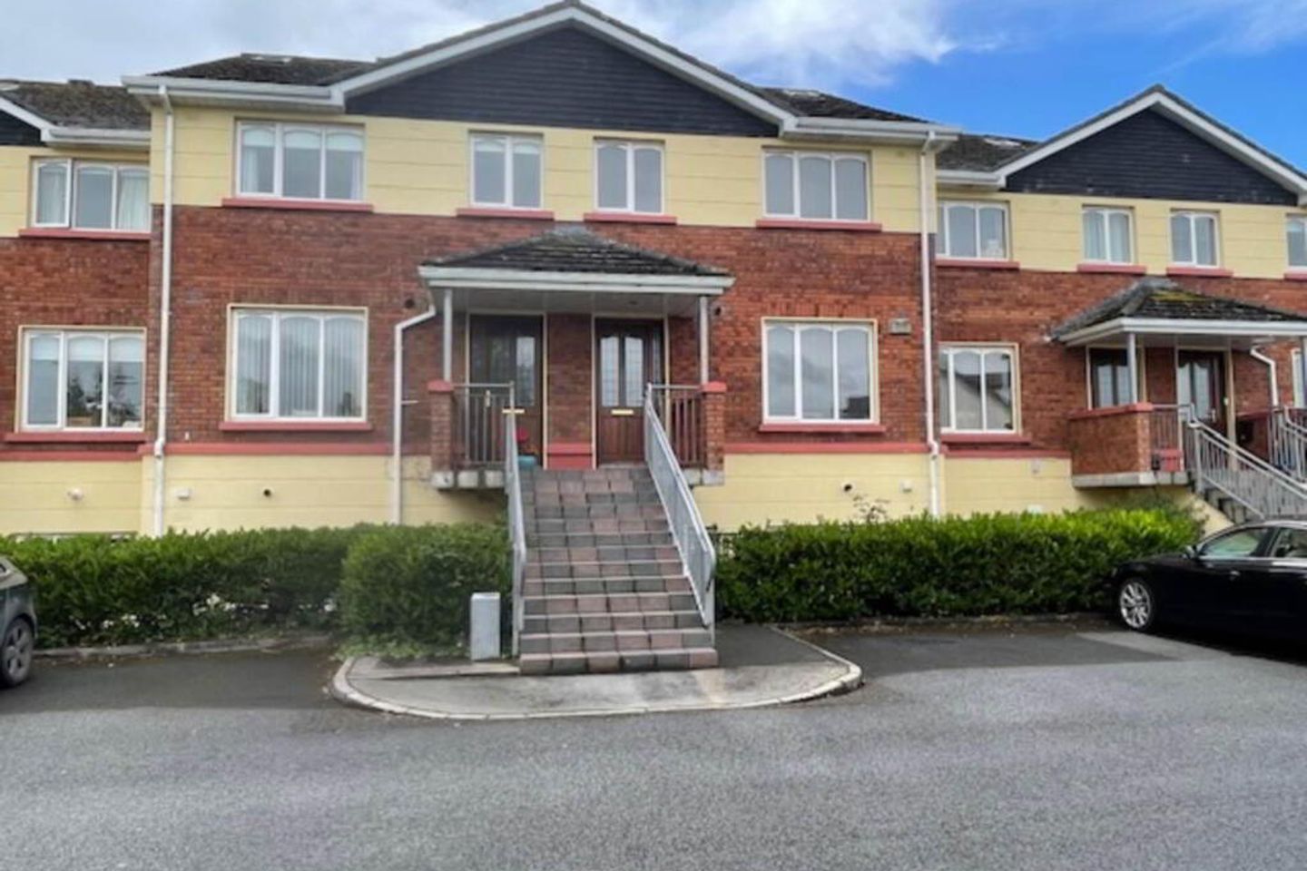 88 Bluebell Woods, Oranmore, Co. Galway, H91K201 is for sale on Daft.ie
