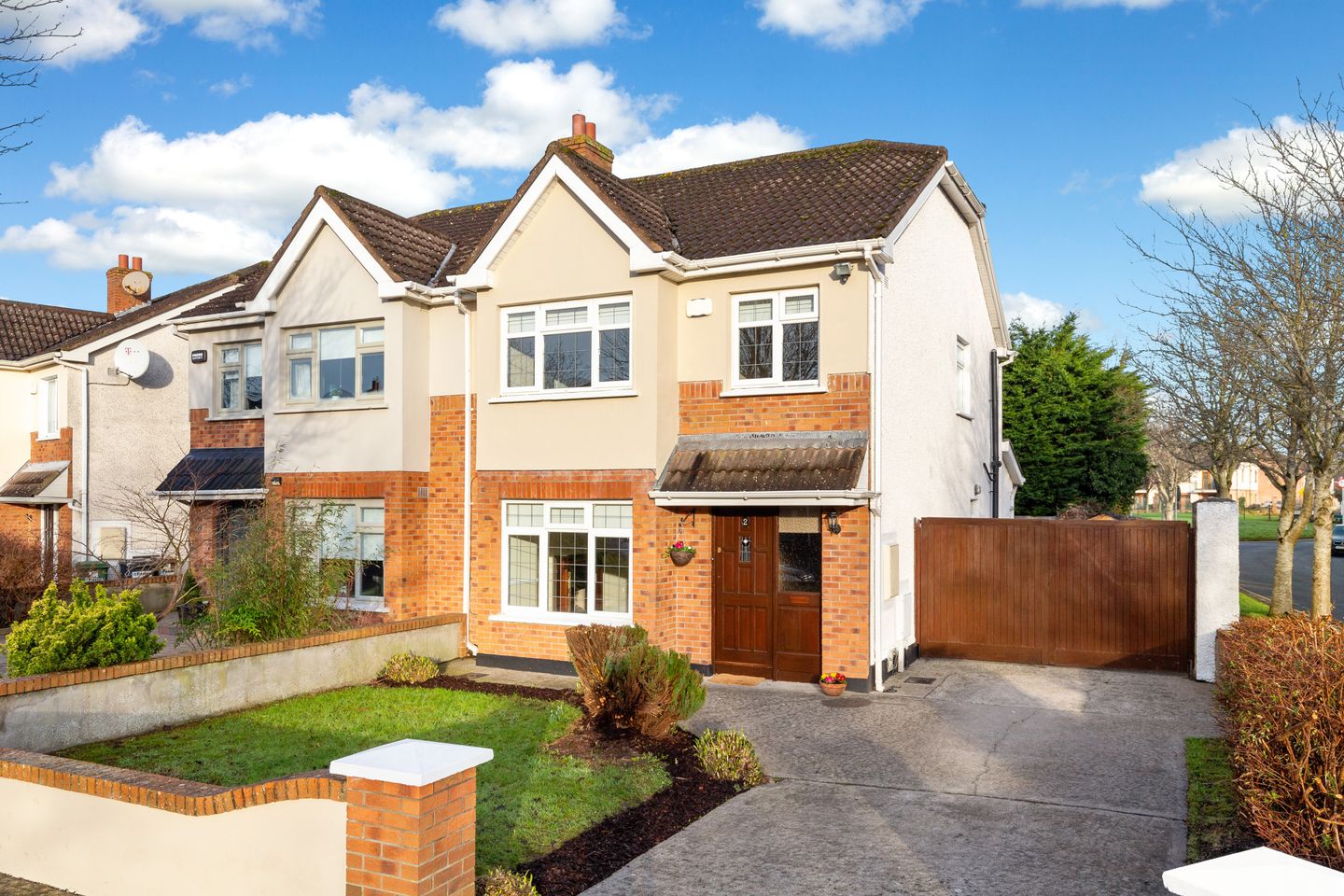 2 Luttrell Park Close, Castleknock, Dublin 15, D15AKH9 is for sale on