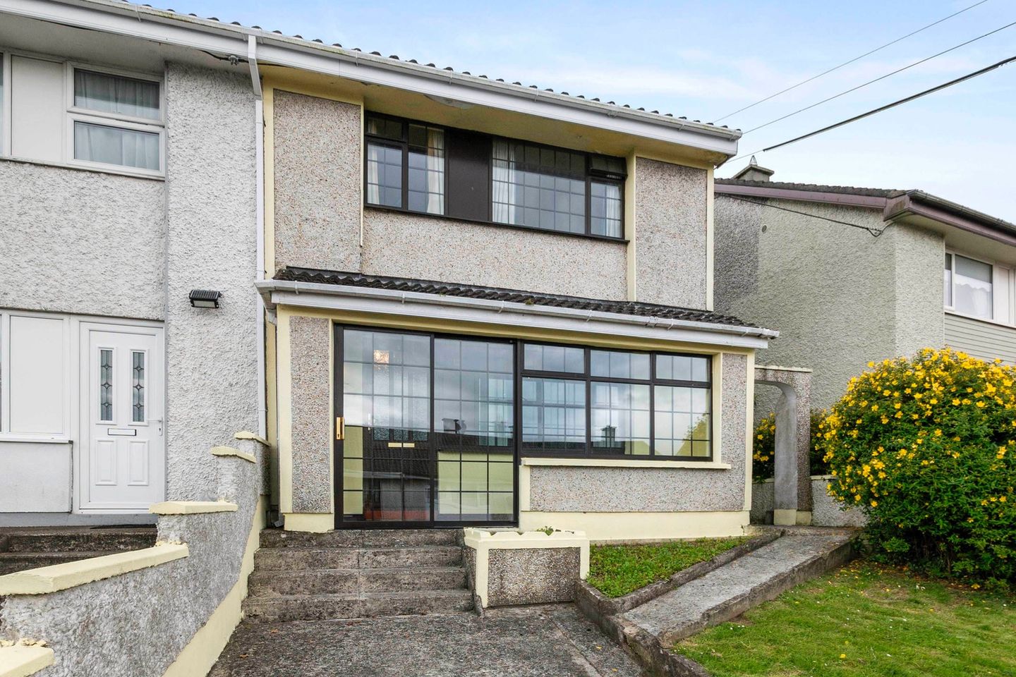 4 Pondfields, New Ross, New Ross, Co. Wexford, Y34W620 is for sale on