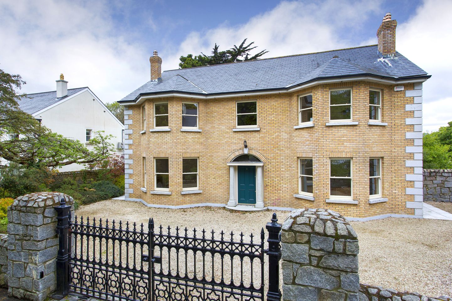 2 Whitethorn, Balure Lane, Church Road, Killiney, Co. Dublin
