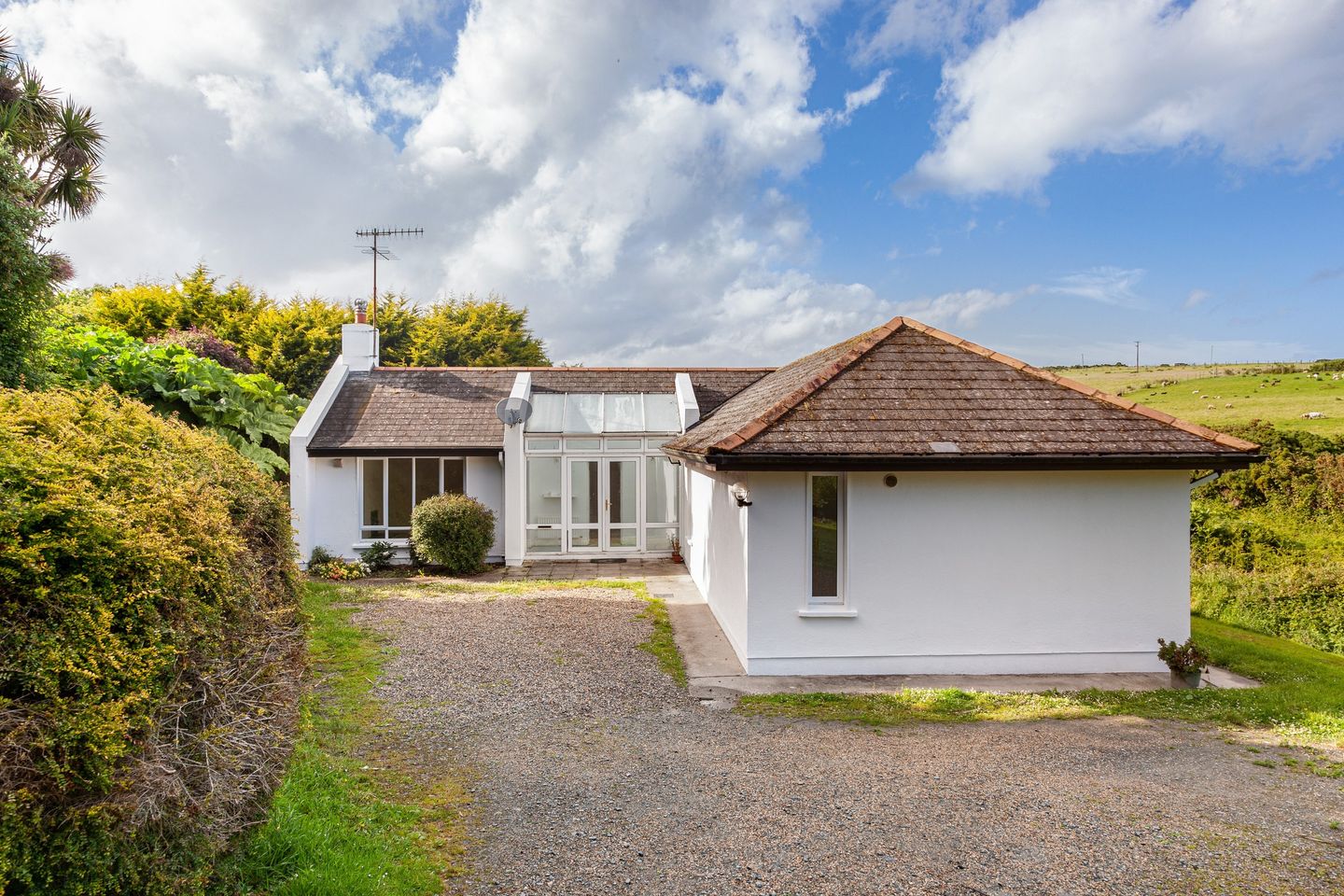 The Elliott's, Dunbur Head, Wicklow Town, Co. Wicklow, A67R802 is for