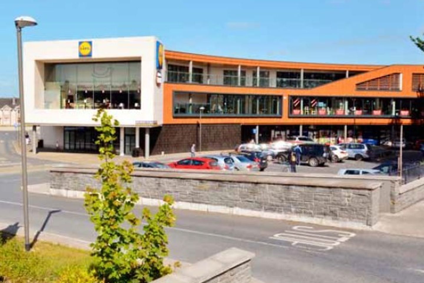 Carraig Lair Shopping Centre, Limerick Road, Oranmore, Co. Galway
