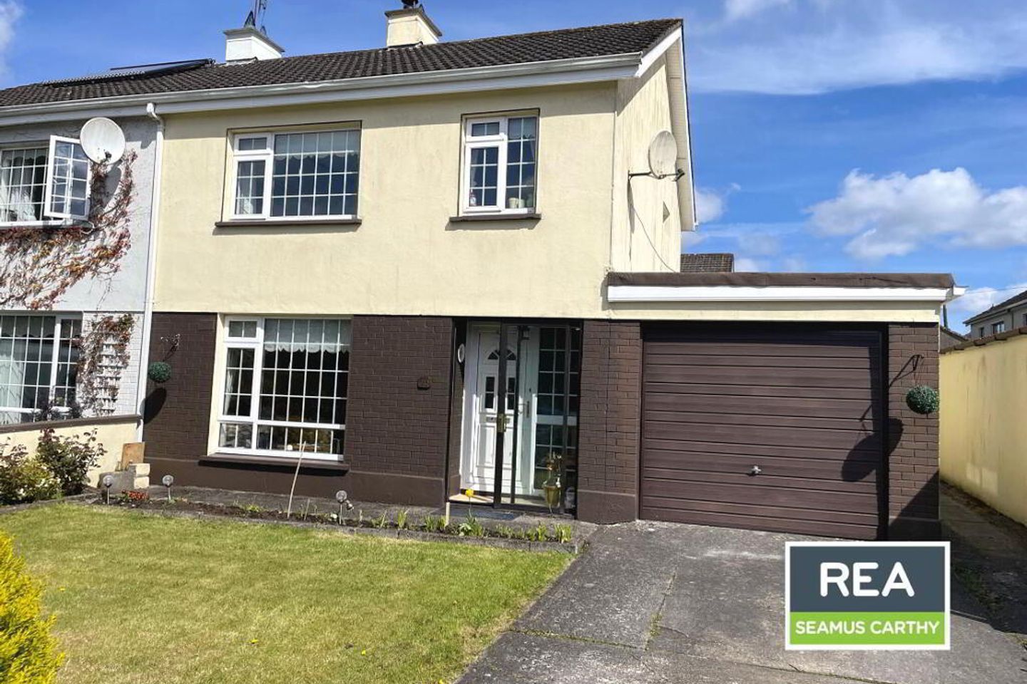 10 Lake View, Loughglynn, Castlerea, Co. F45W928 is for sale