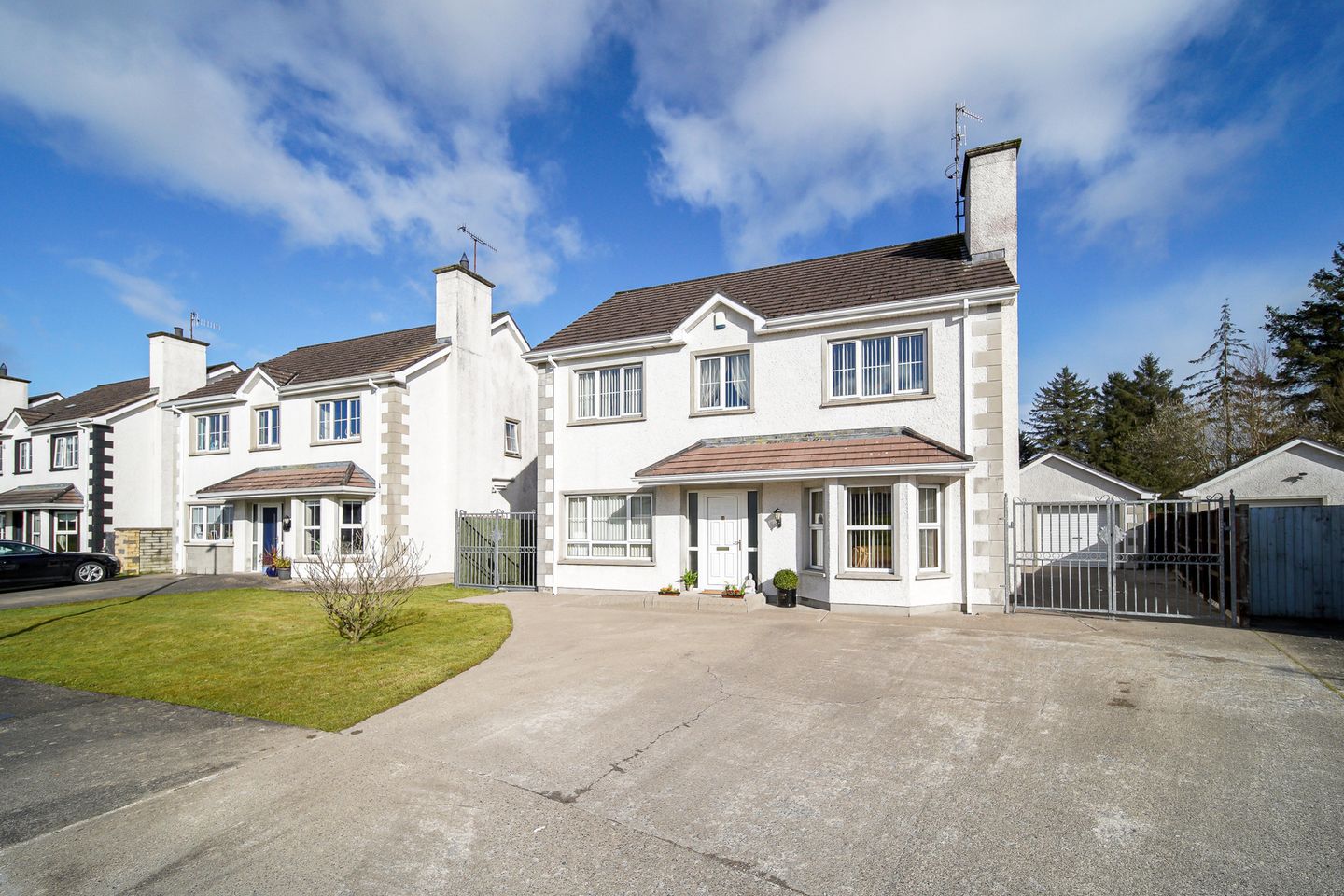 7 Castle Gardens, Stranorlar, Co. Donegal, F93F2D5 is for sale on Daft.ie