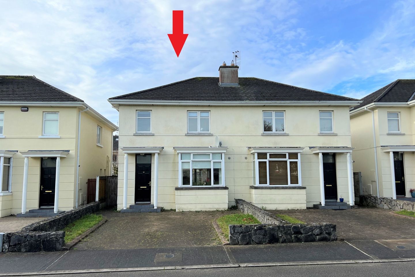 10 The Grove, Oranhill, Oranmore, Co. Galway