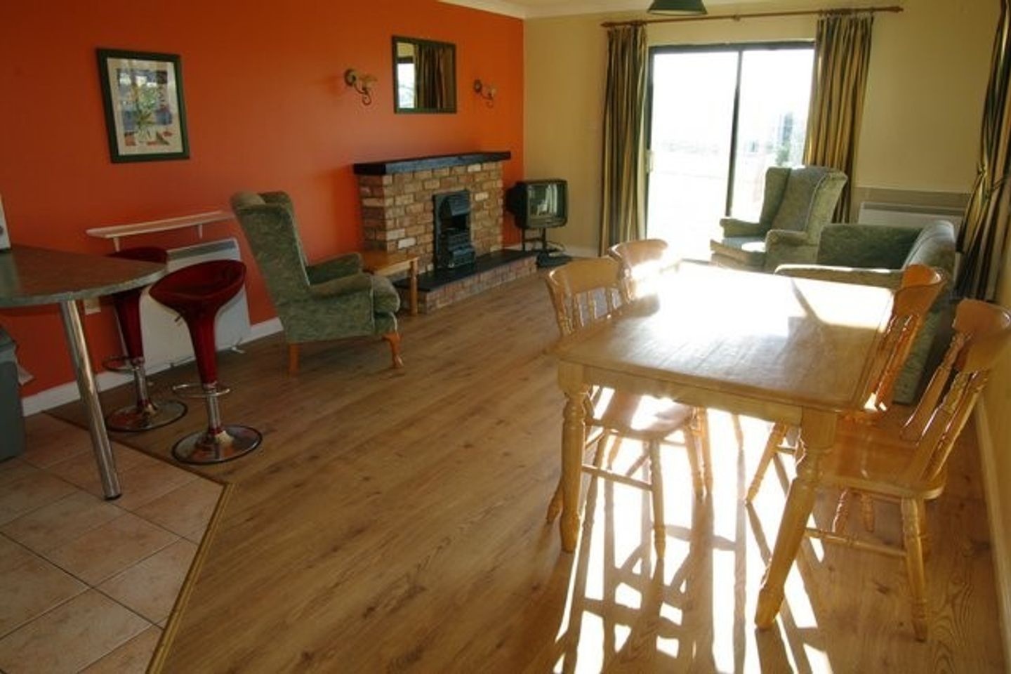Pebble Place, Pebble Beach, Tramore, Co. Waterford