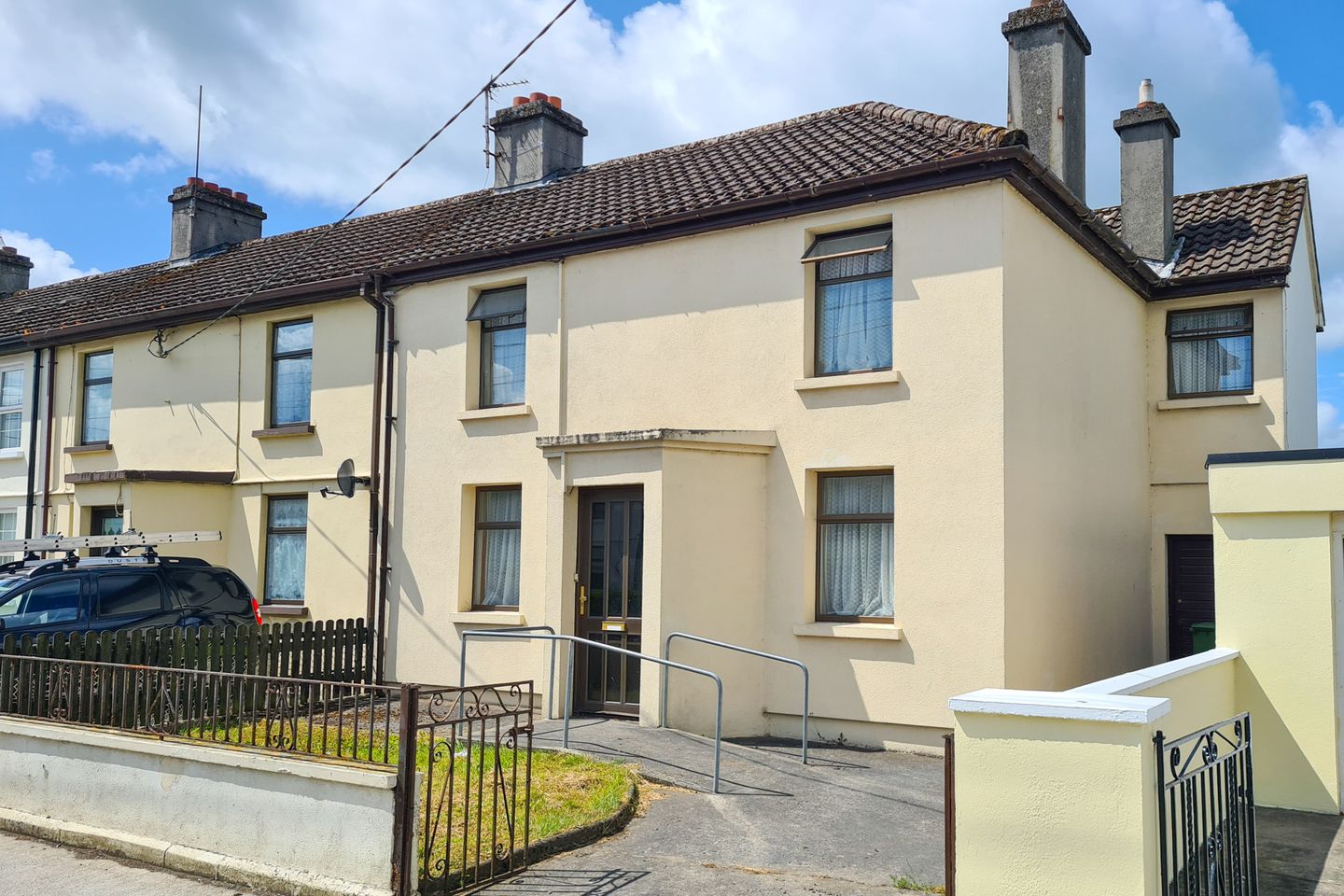 2 Iona Avenue, Thurles, Co. Tipperary, E41VX53 is for sale on Daft.ie