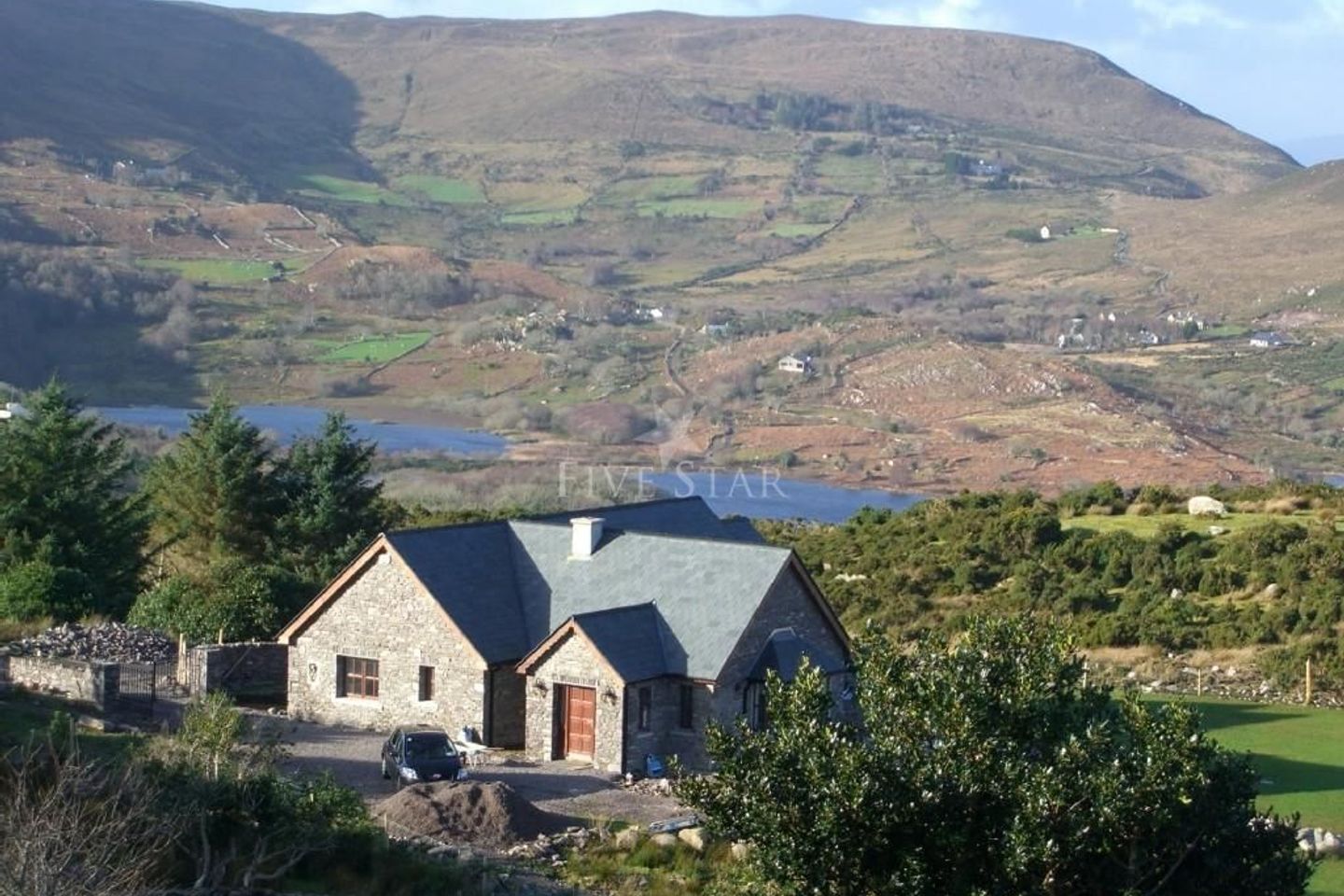 Romantic Stone Cottage, Caragh Lake, Co. Kerry
