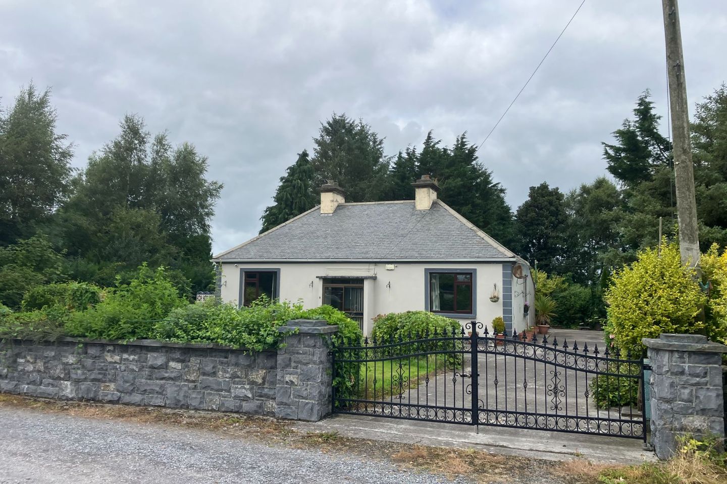 Carrowkeel North, Hollymount, Co. Mayo, F12H020