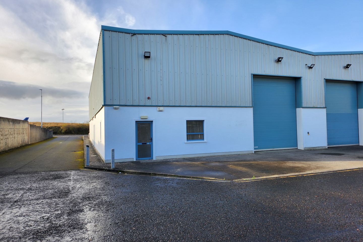 Commercial property for rent in Unit 4 Knock Airport Business Park