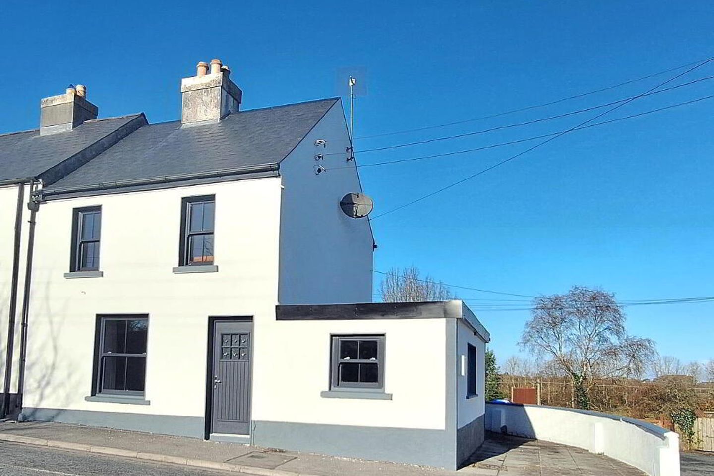 8 Rosemount Terrace, Baylough, Athlone, Co. Westmeath, N37CF90 is for