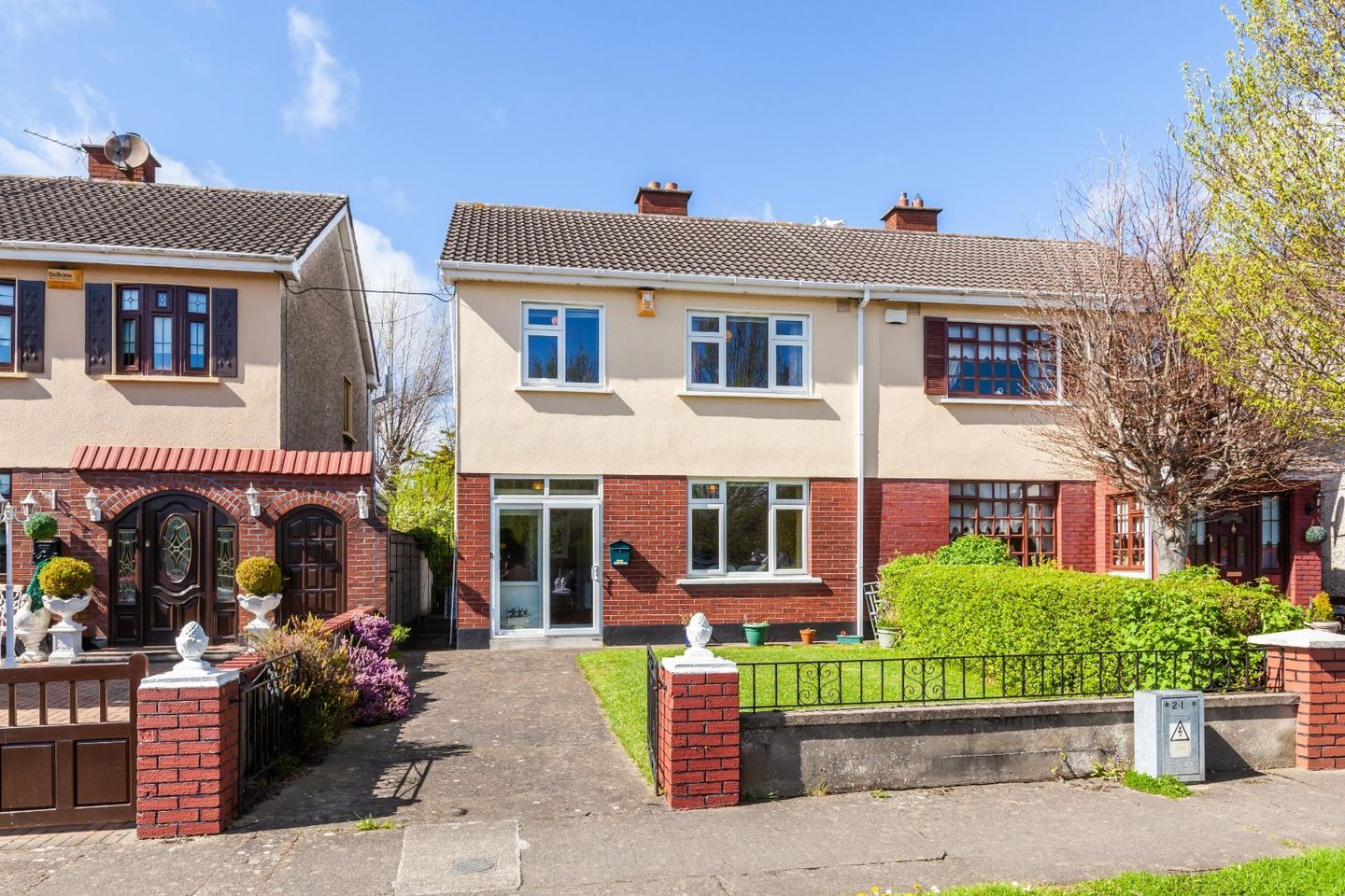 5 Crestfield Close, Whitehall, Dublin 9, D09K597 is for sale on Daft.ie