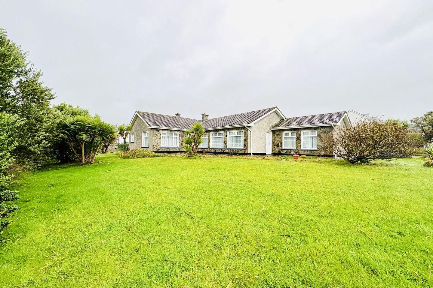 Castlelawn, Ballyheigue, Ballyheigue, Co. Kerry, V92E2Y3