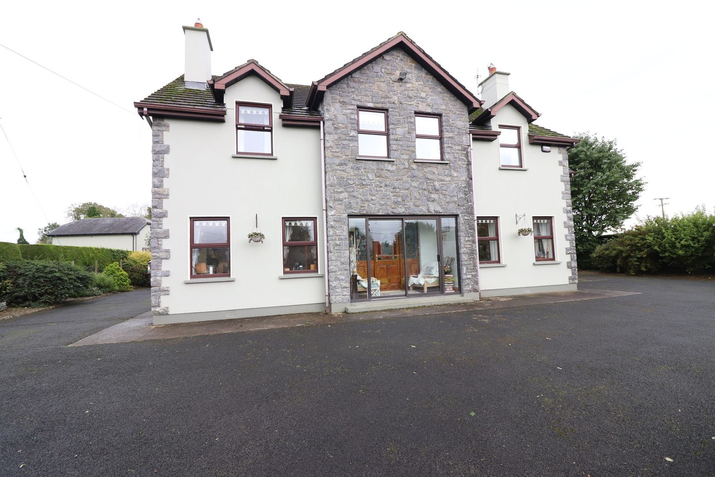 Mandalay, Breskamore, Clarina, Co. Limerick, V94R6TR is for sale on Daft.ie