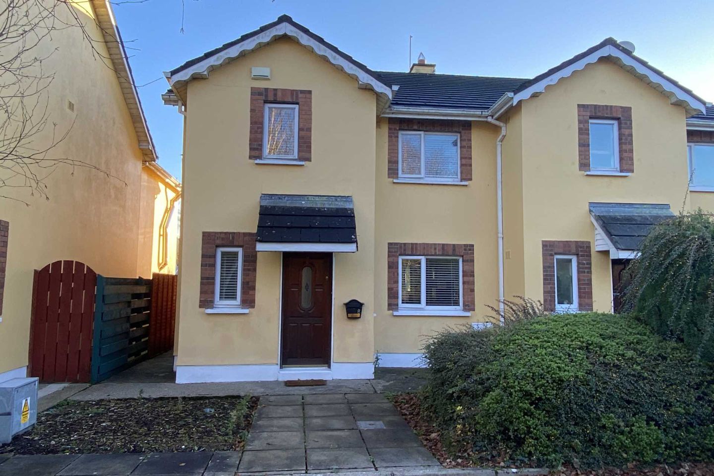 8 Lakeshore Marina, Clarisford, Killaloe, Co. Clare, V94X68F