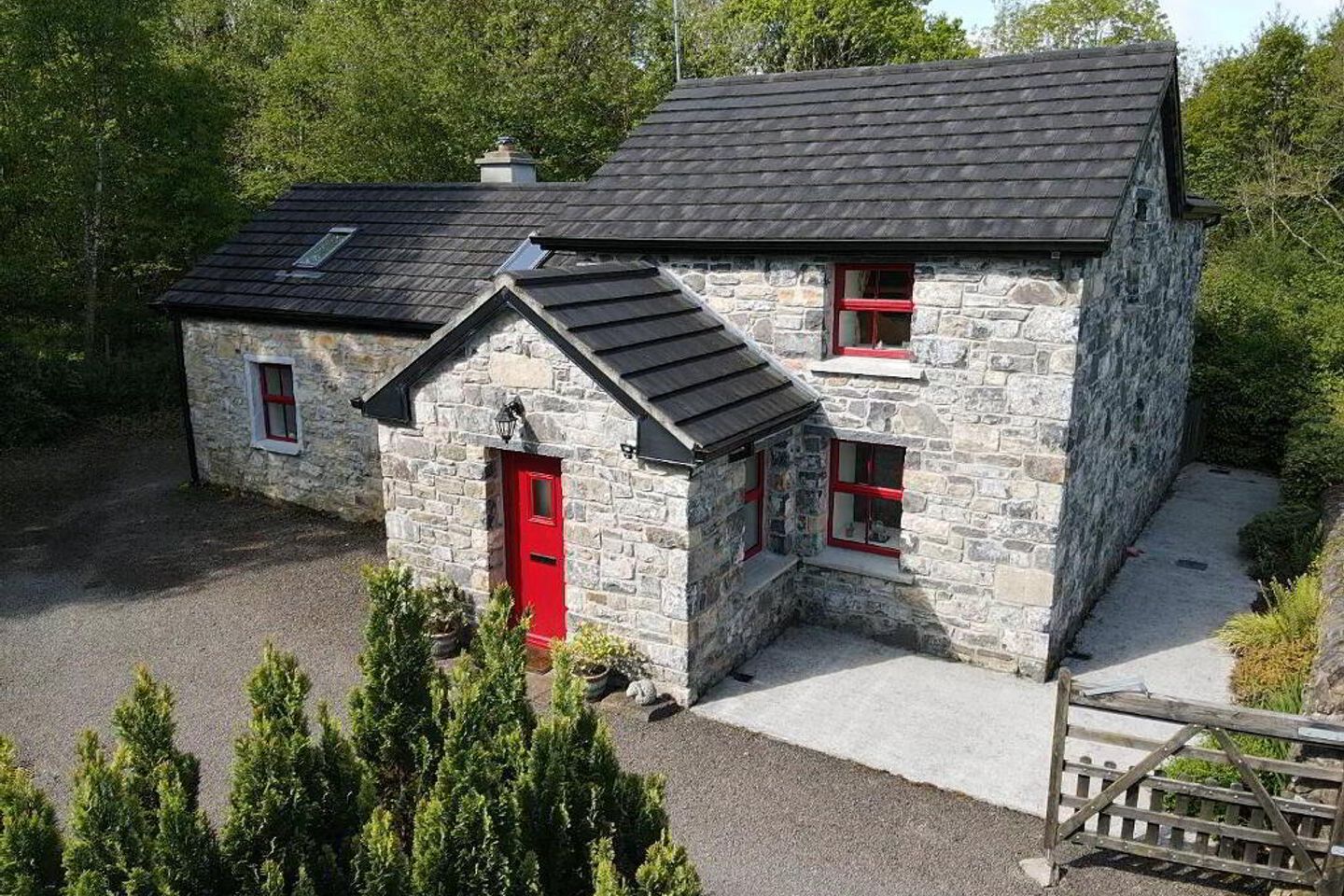 Cornagillagh, Dromod, CarrickonShannon, Co. Leitrim, N41FY68 is for