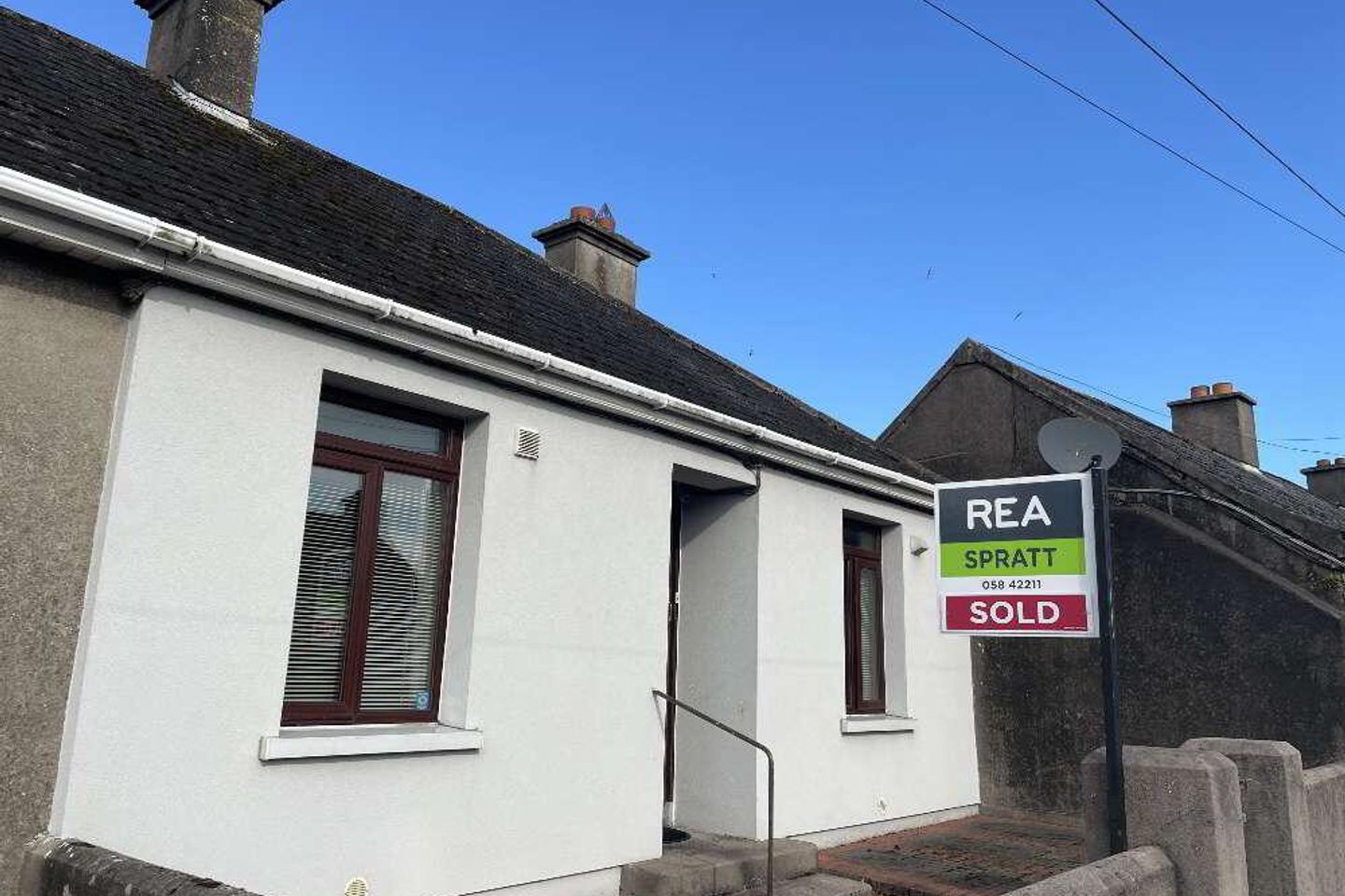 Sarsfield Street, Abbeyside, Dungarvan, Co. Waterford, X35RY24 is for