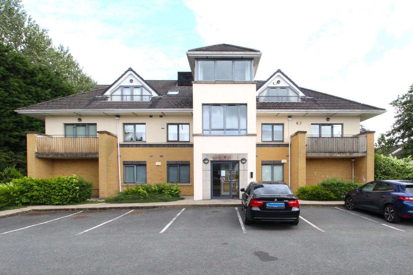 8 Allendale Square, Clonsilla, Dublin 15, D15WY95 is for sale on Daft.ie
