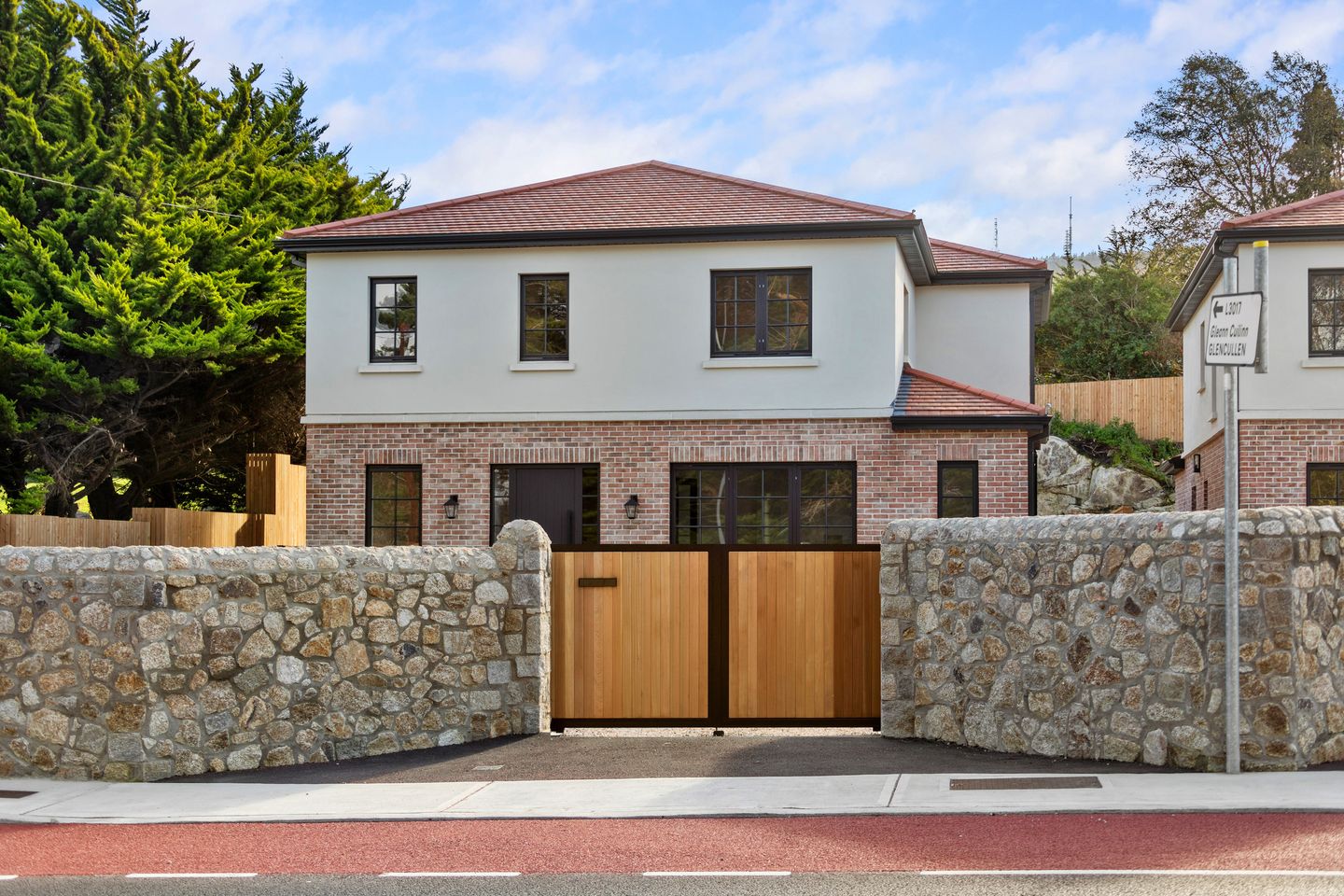 1 Lamb Doyle, Blackglen Road, Sandyford, Dublin 18, D18XR2T