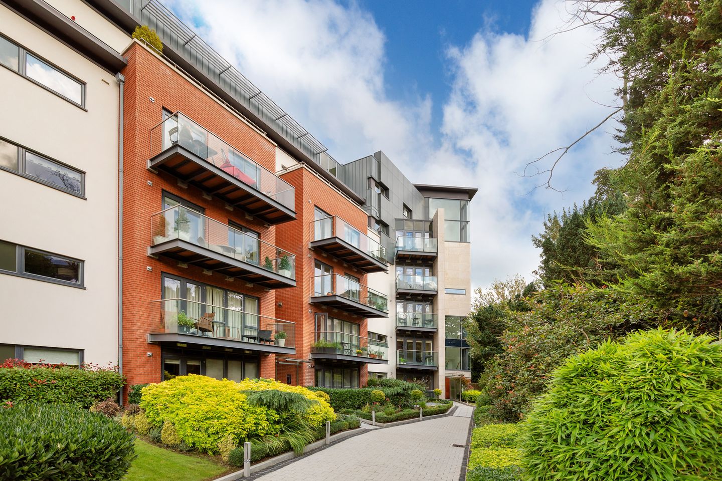 Apartment 43, Lansdowne Wood, Lansdowne Road, Ballsbridge, Dublin 4