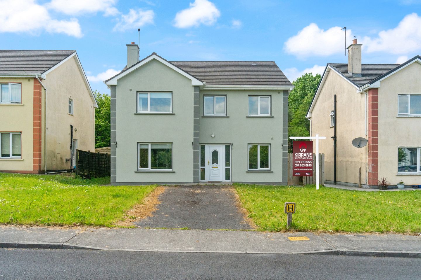 5 Slí Na Sruthan, Ballinlough, Co. F45A433 is for sale on