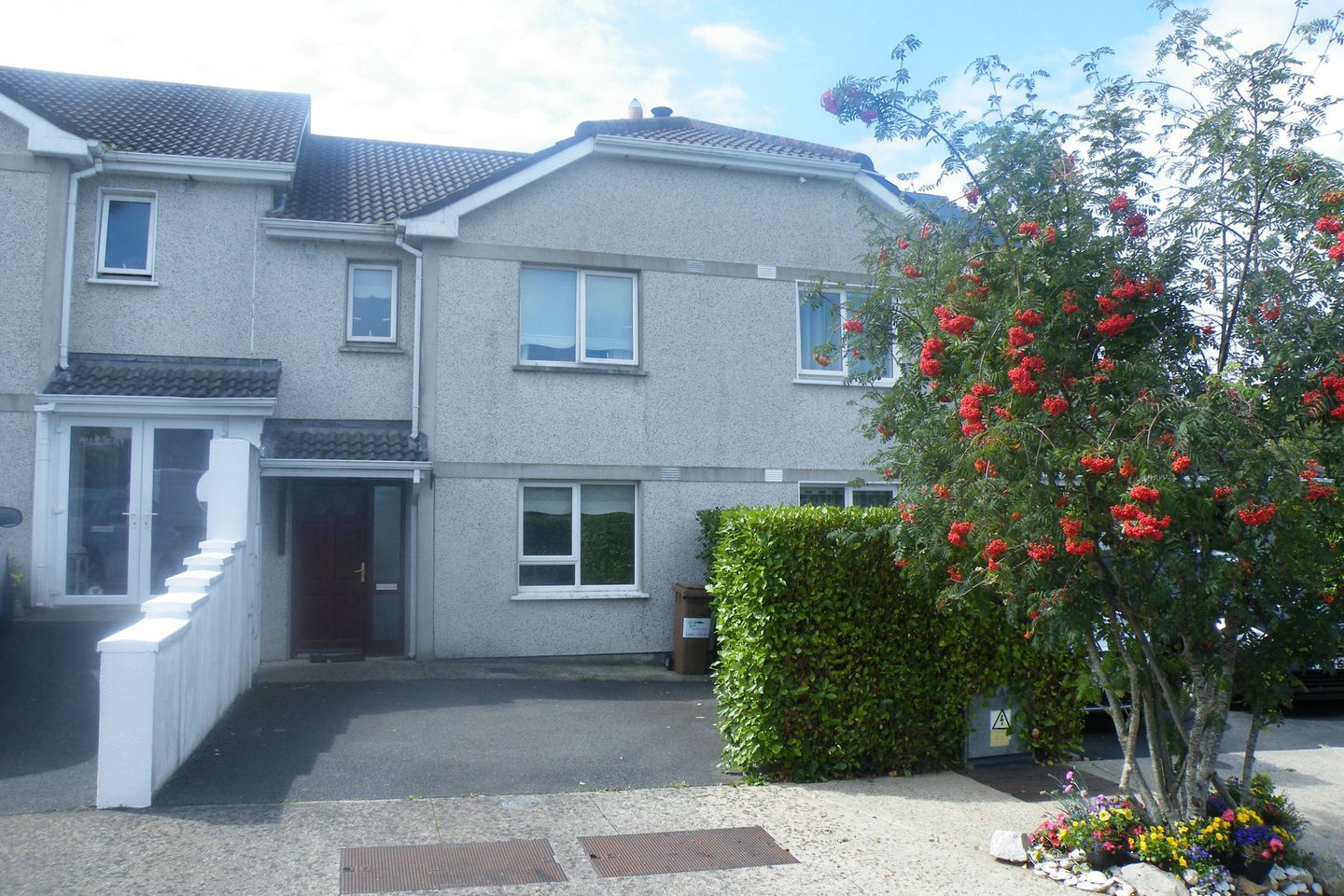 91 Cluain Árd, Sea Road, Arklow, Co. Wicklow, Y14DY63 is for sale on