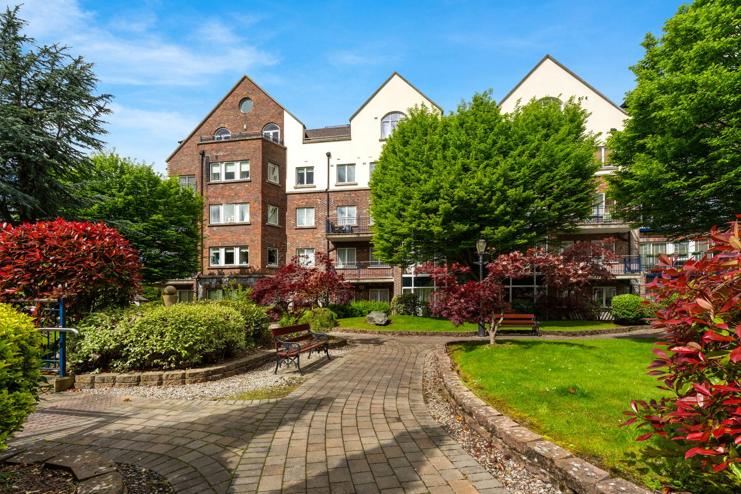 Apartment 25, Block 2, Gracepark Manor, Drumcondra, Dublin 9, D09T2H1 is for sale on Daft.ie