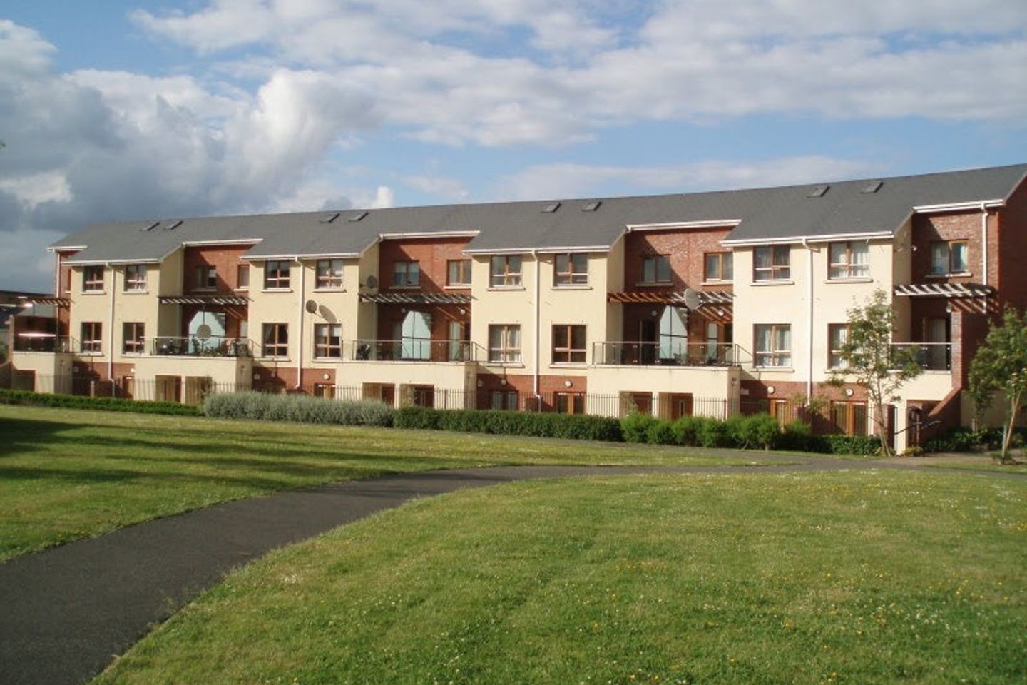 4 Fernleigh Crescent, Castleknock, Dublin 15 is for sale on Daft.ie