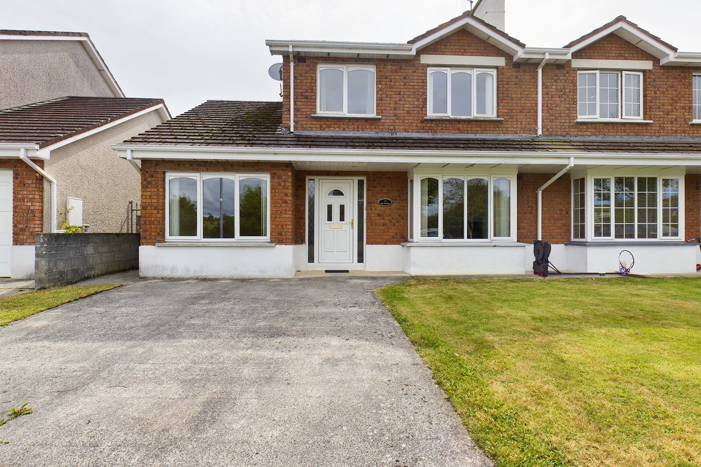 16 The Willows, Clarinwood, Tramore, Co. Waterford