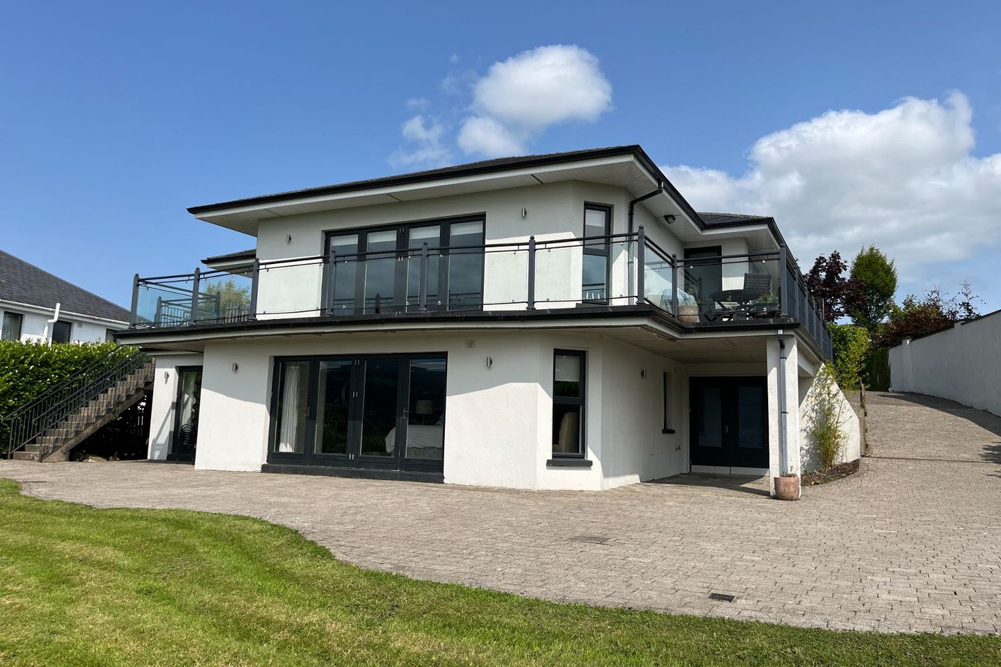 50 Lakelands, Cullenagh, Ballina, Co. Tipperary, V94P0E4