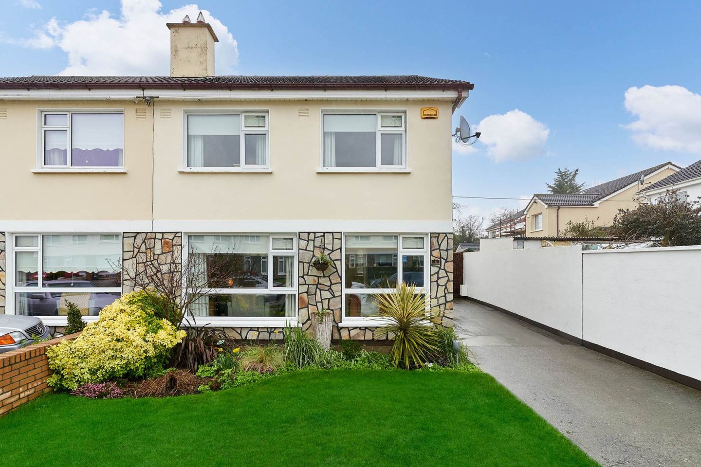 4 Lambourn Avenue, Clonsilla, Dublin 15 is for sale on Daft.ie