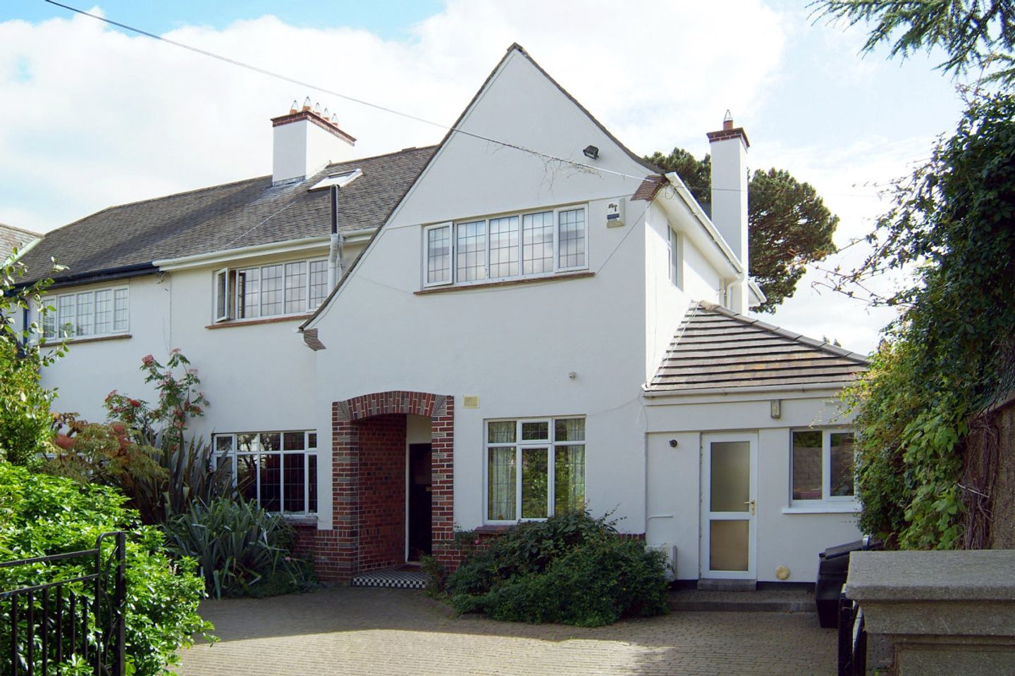 2 Merlyn Road, Ballsbridge, Dublin 4