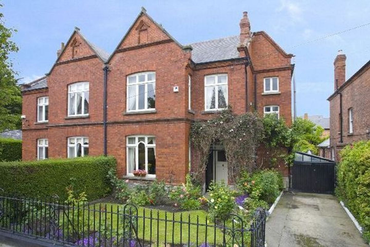Roslyn, 13 Ailesbury Park, Ballsbridge, Dublin 4