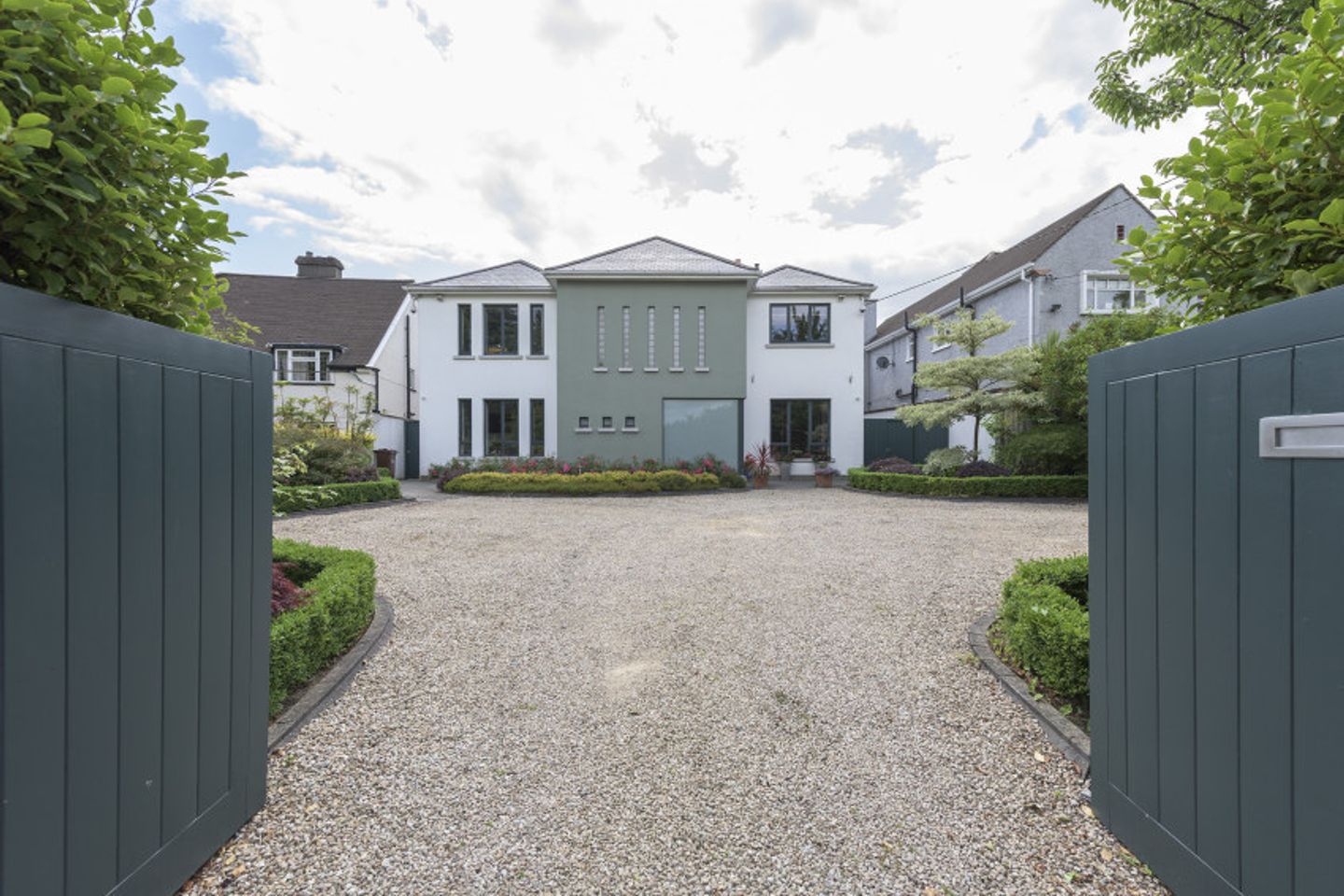 29 Woodlands Park, Blackrock, Co. Dublin