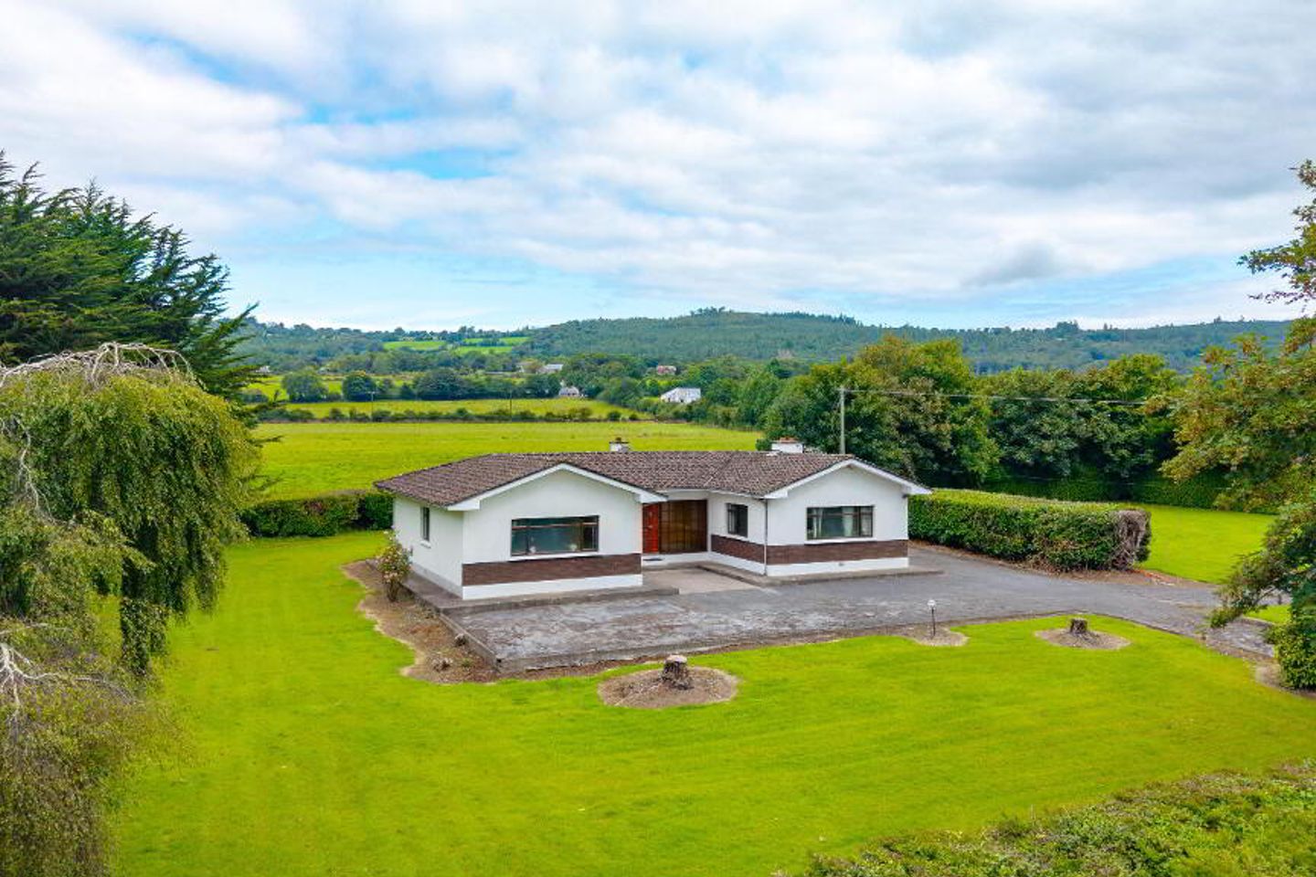 Kilcash Cross, Clonmel, Co. Tipperary, E91R2H1