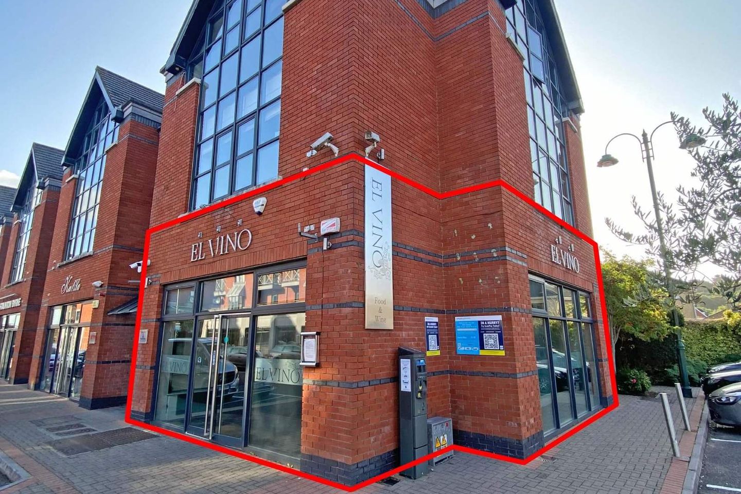 Commercial property for rent in Unit 4, Holbar House, East Douglas