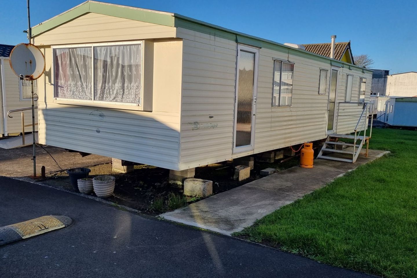 51 Meadowvale Caravan Park, Kilkee, Kilkee, Co. Clare, V15N057