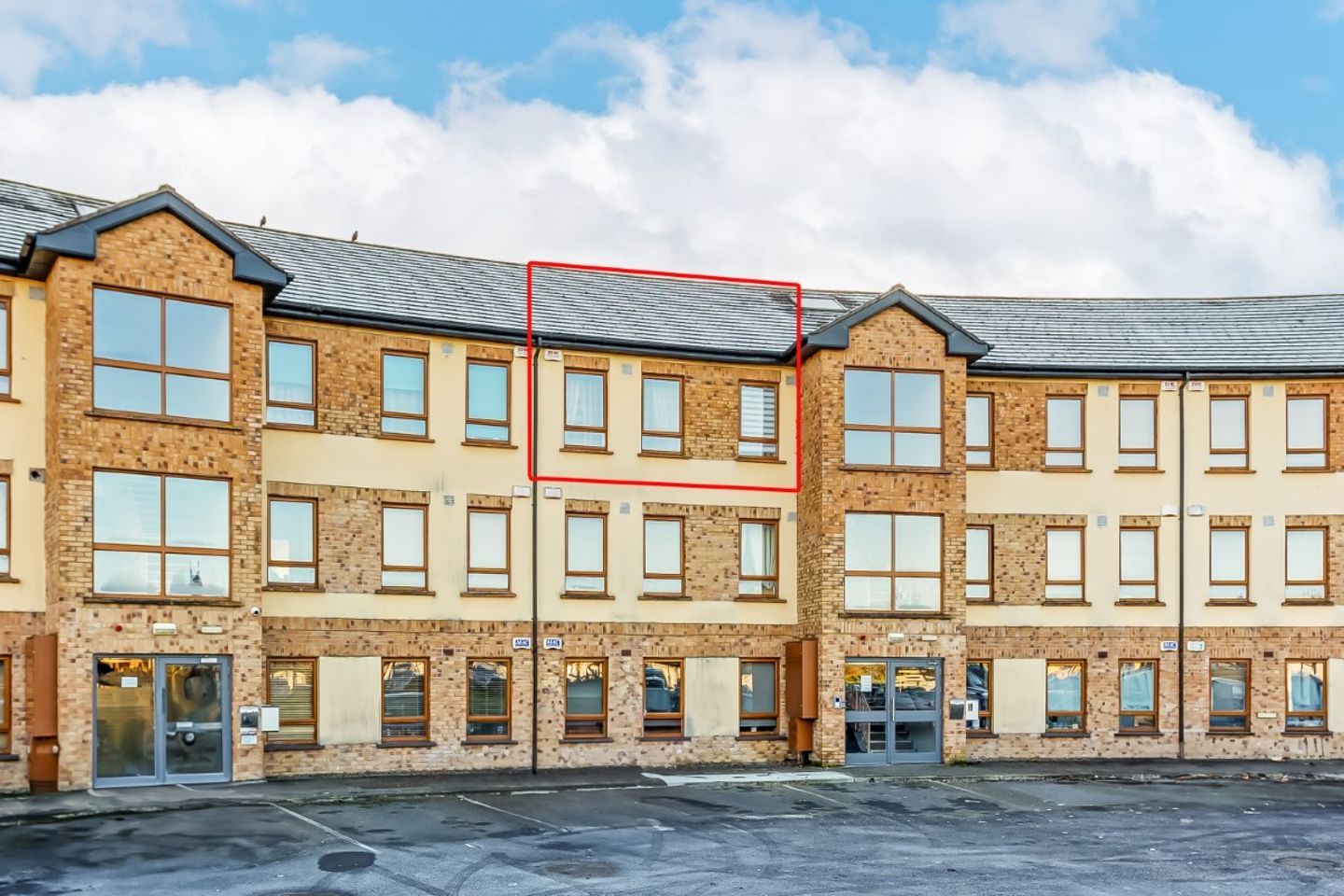 Apartment 9, Carraig Eán, Edenderry, Co. Offaly, R45XR71 is for sale on