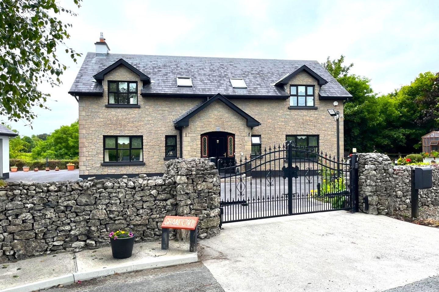 Grandgate Lodge, Gardenfield, Tuam, Co. Galway, H54Y067