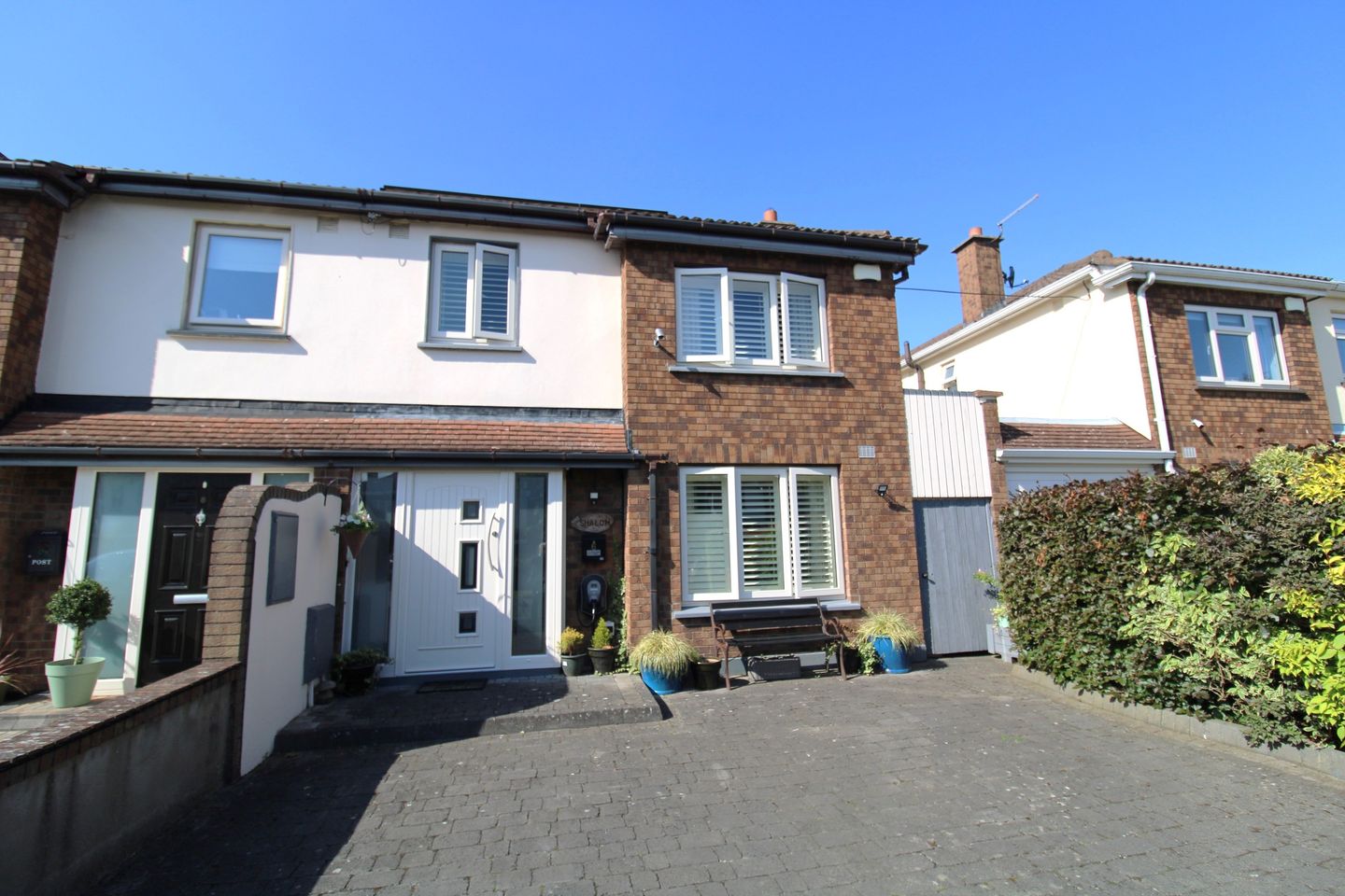 6 Oaktree Grove, Castleknock, Castleknock, Dublin 15, D15NR0X is for