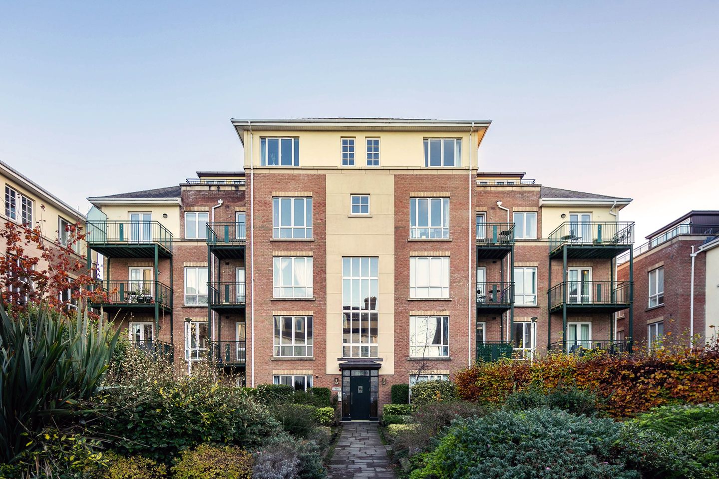 22 Linden Court, Grove Avenue, Blackrock, Co. Dublin, A94EW29 is for