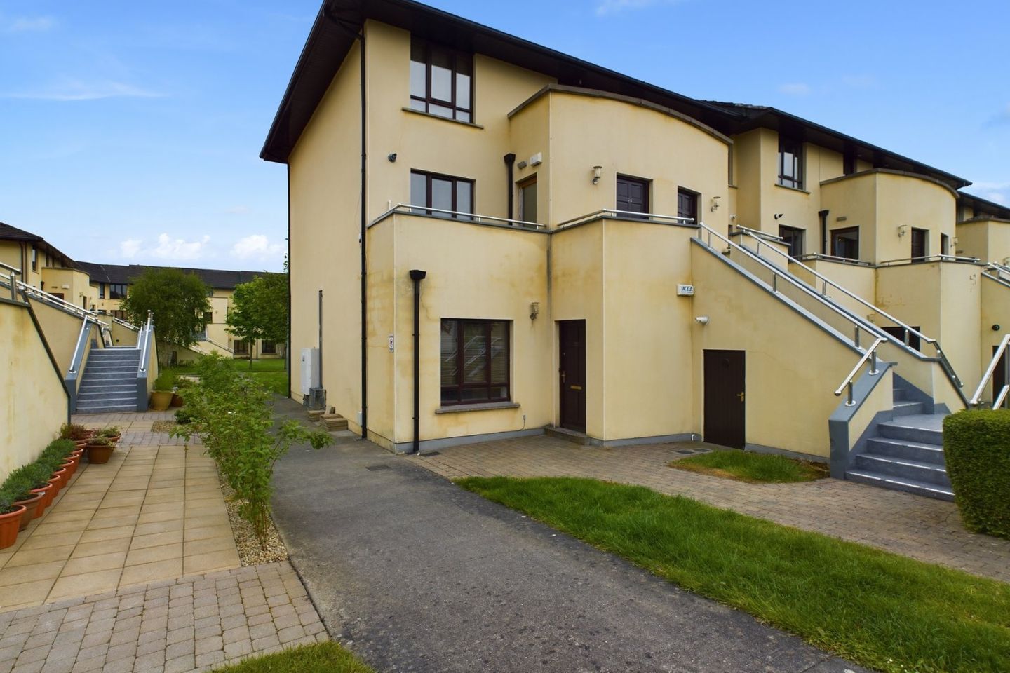 23 Marlinstown Park, Mullingar, Co. Westmeath, N91TN35 is for sale on