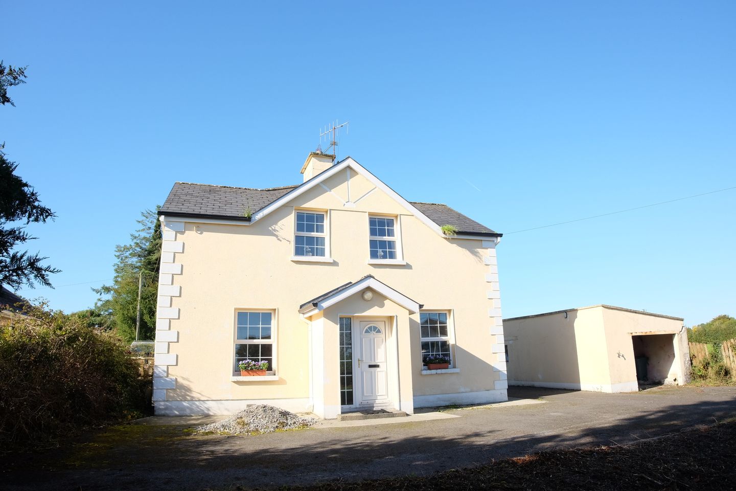 Spring Garden, Tynagh, Loughrea, Co. Galway, H62EF85