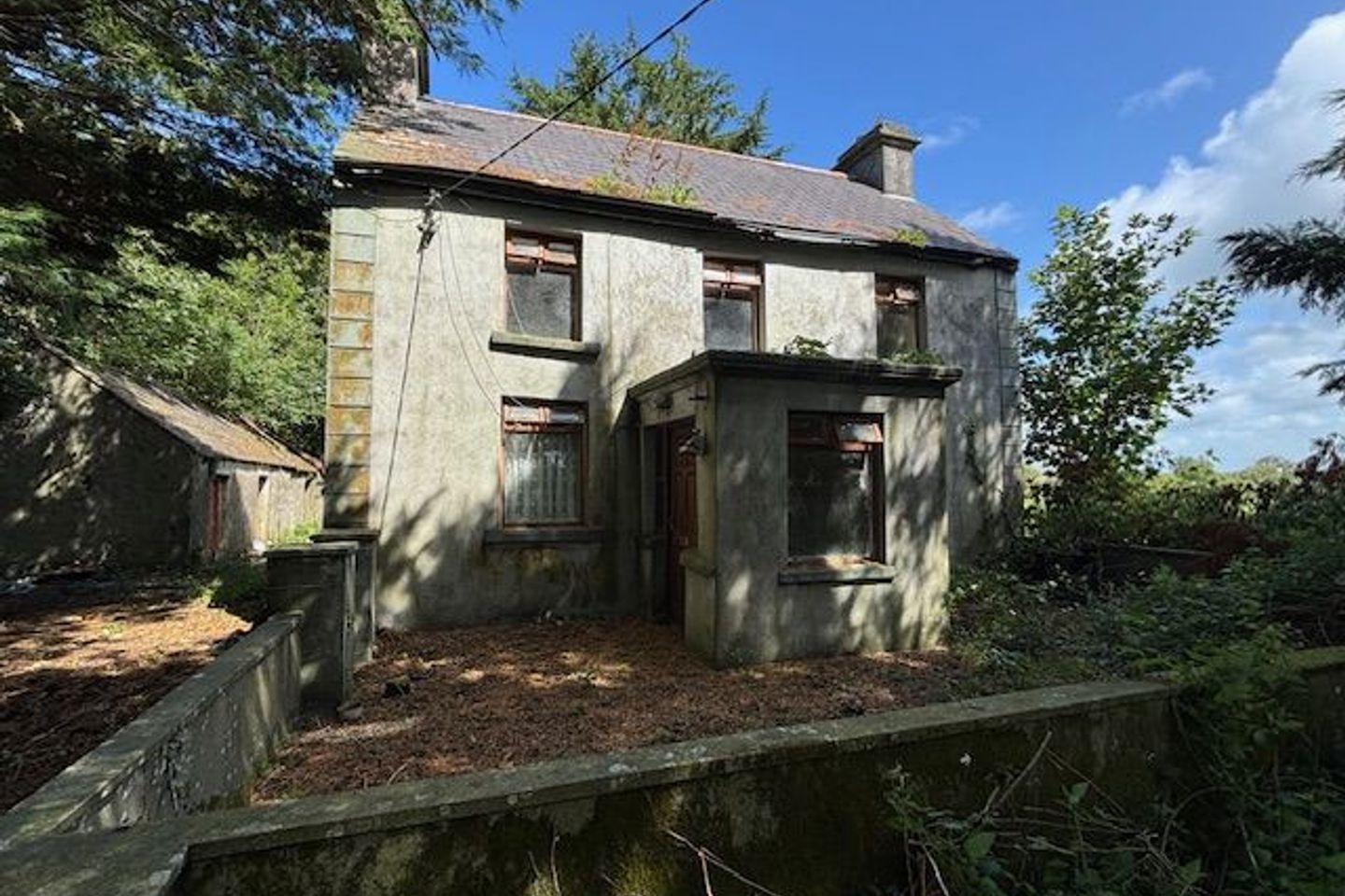 Hollybrook, Claremorris, Co. Mayo, F12YV27