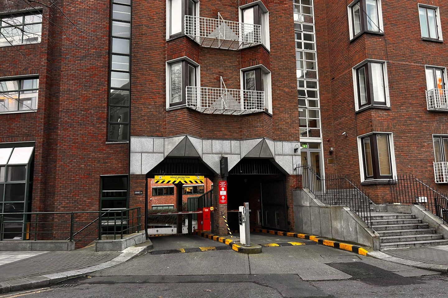 Apartment 12 , Earlsfort Court, 16 Hatch Street Lo, Dublin 2