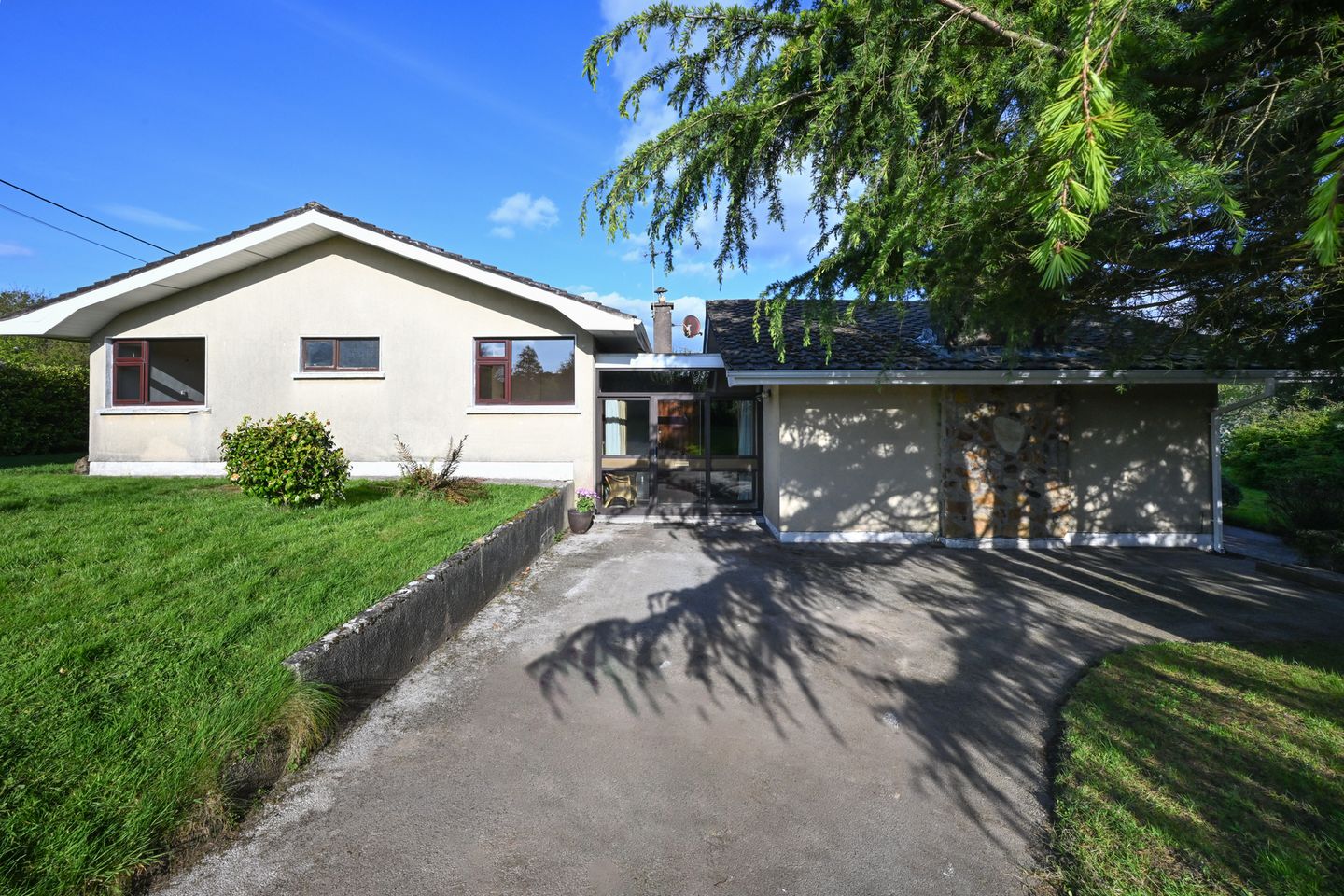 6 Castlerock, Carrigaline, Co. Cork, P43WC96