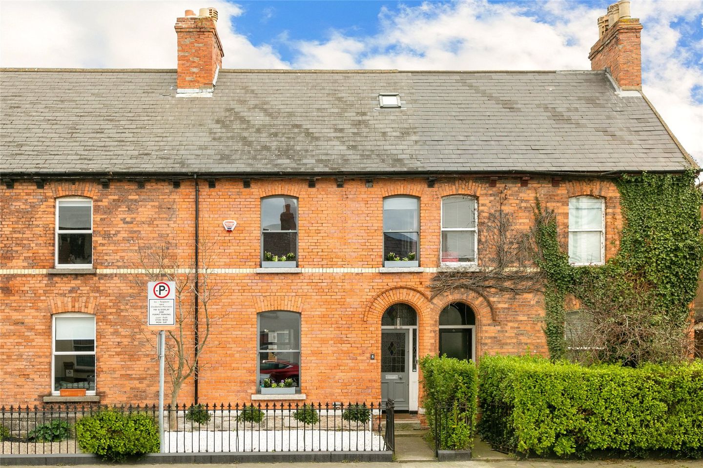 8 Dromard Terrace, Sandymount, Dublin 4, D04HT38