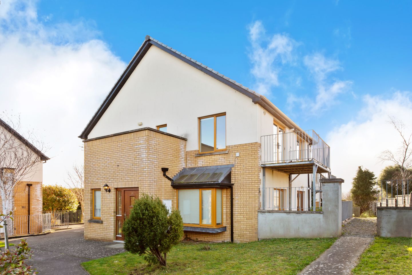 15 Village Gate, Lott Lane, Kilcoole, Co. Wicklow, A63Y316 is for sale