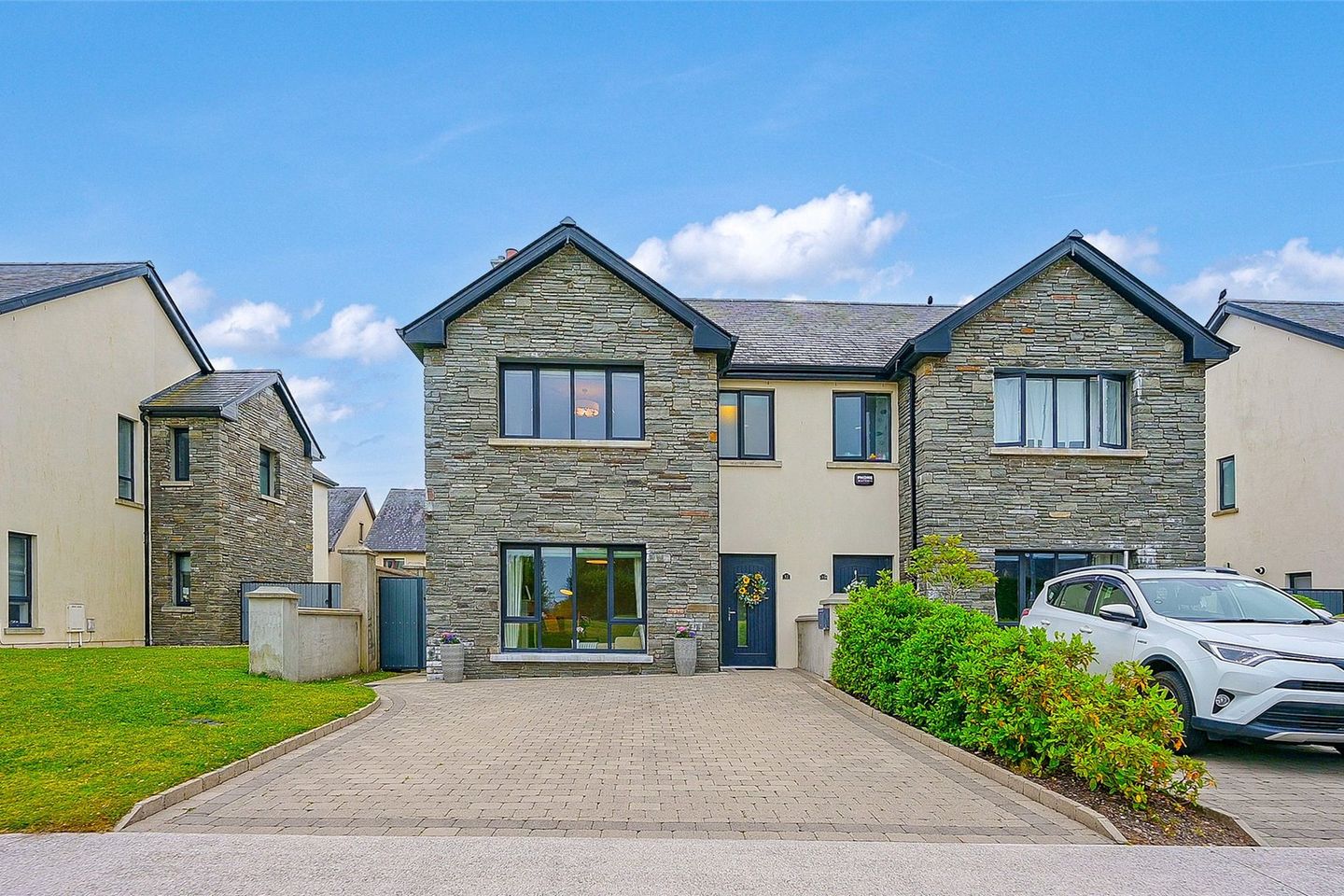 12 Rock Brook, Baneshane, Midleton, Co. Cork, P25KT21 is for sale on