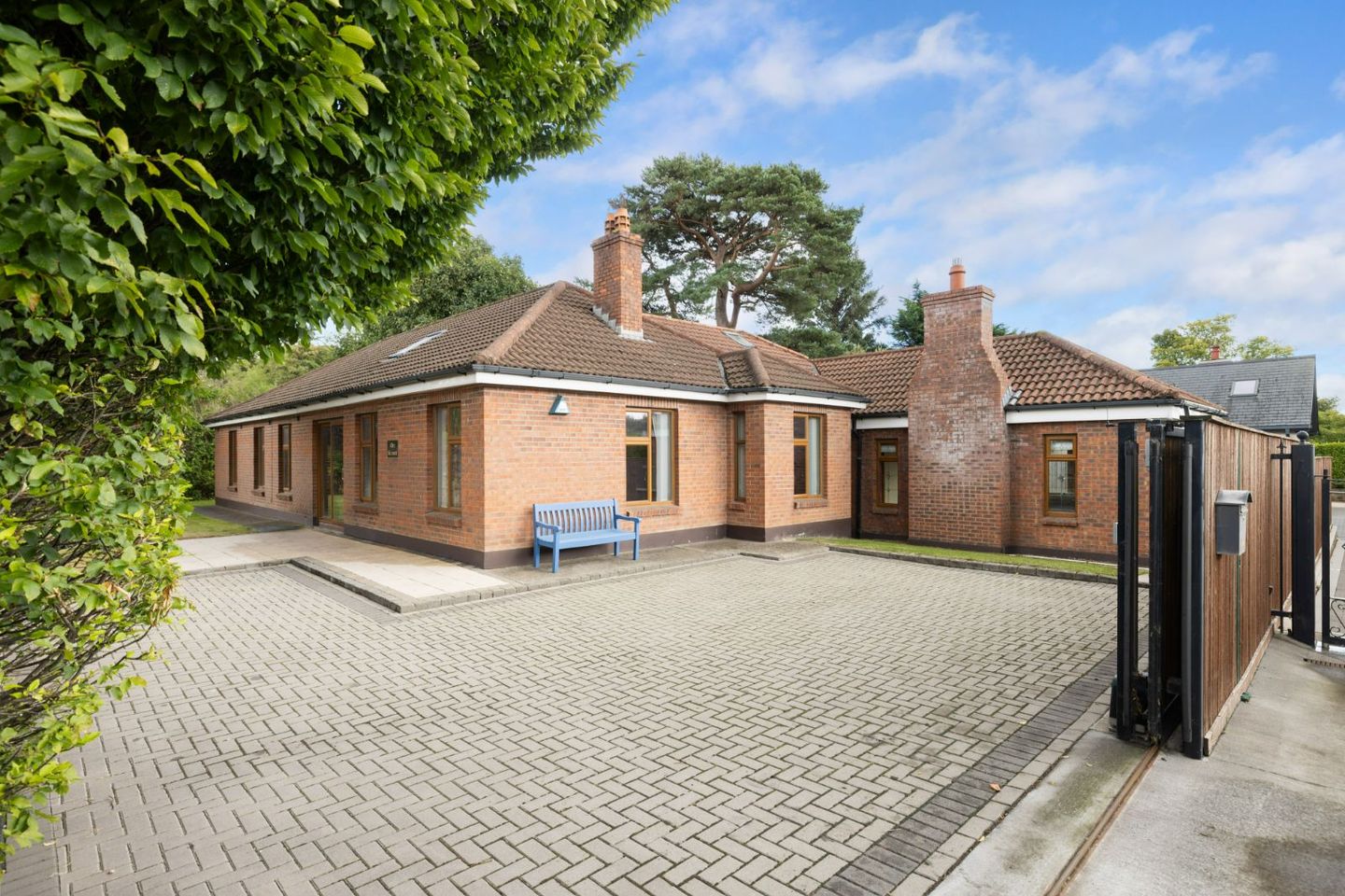 An Scairt, Leopardstown Road, Foxrock, Dublin 18, D18K4KW